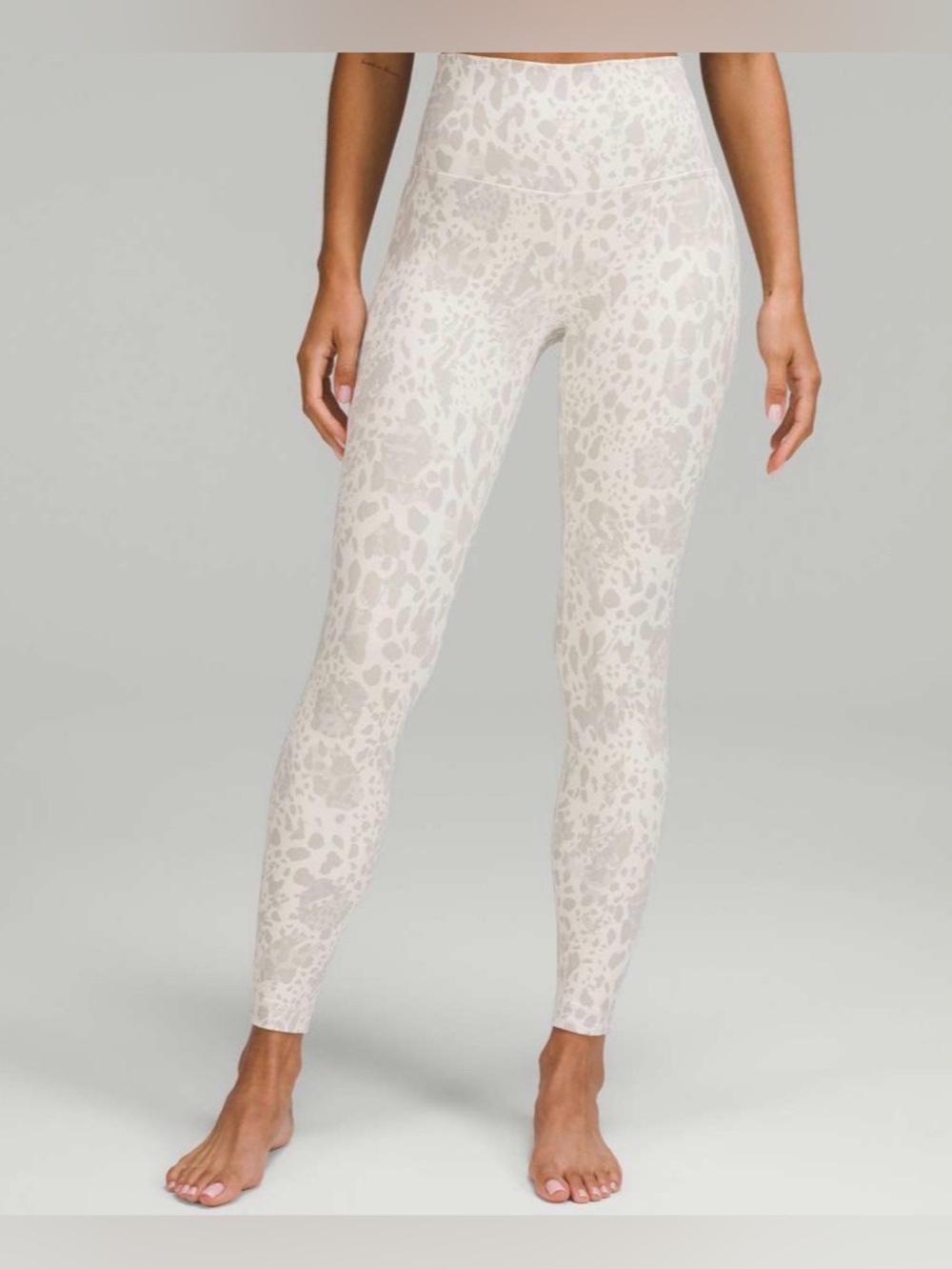 Lululemon Align High-Rise Pant 28"
Cheetah Camo Antique White Multi